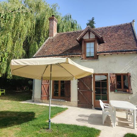 La Petite Maison Dans La Foret Gy-en-Sologne Exterior foto